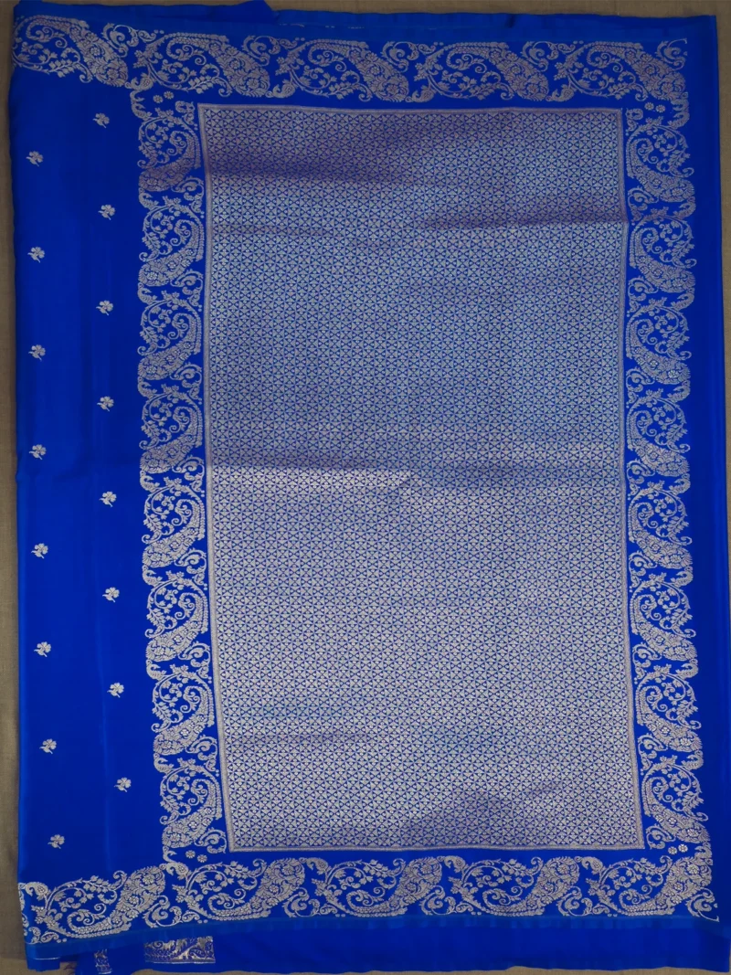 Pallu of blue Mashru silk with silver border