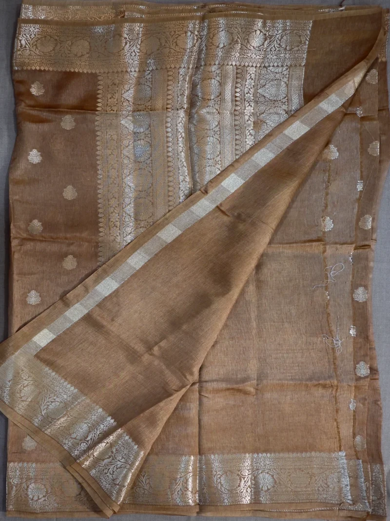 Blouse of brown pure silk Banarasi saree