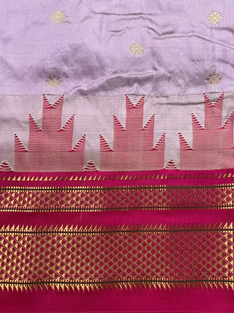 Closeup of border