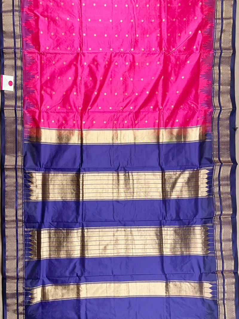 Pallu of magenta pure silk Irkal saree