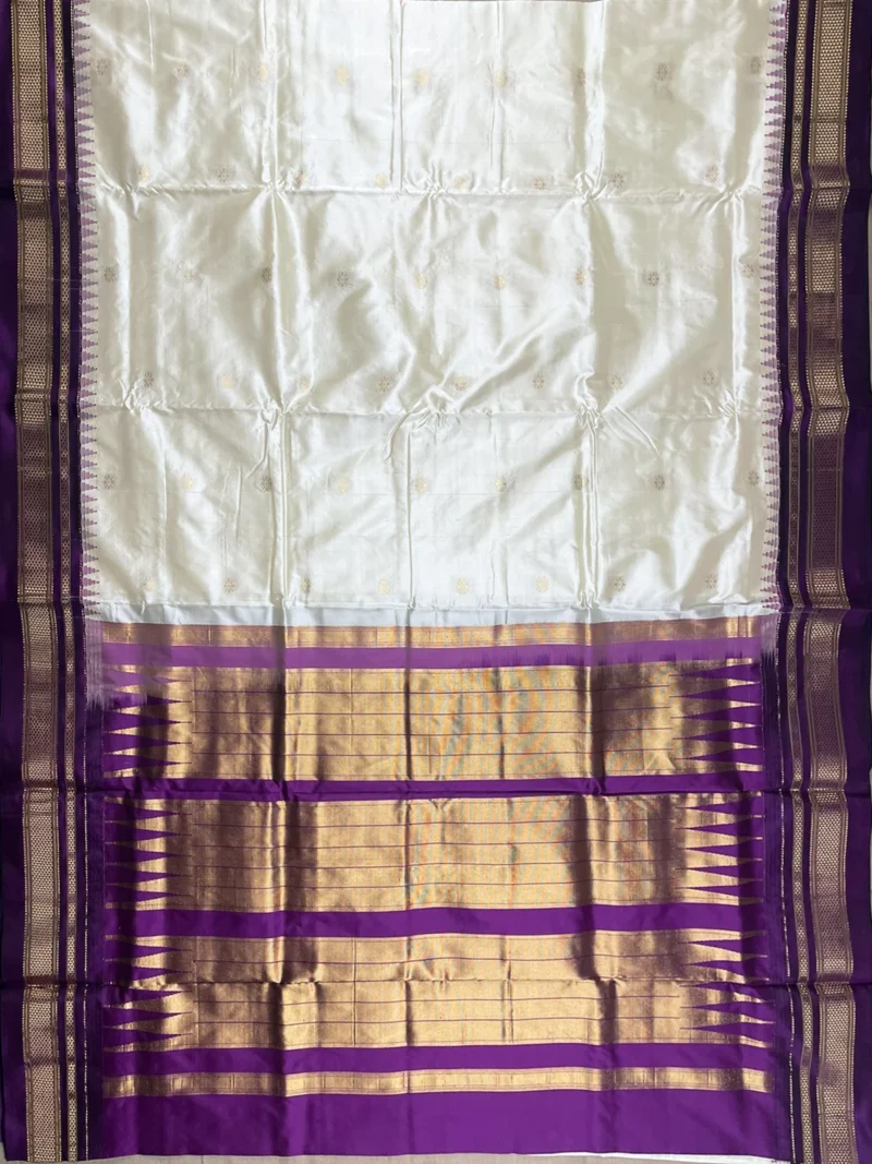 Pallu of pearl colour pure silk Irkal saree