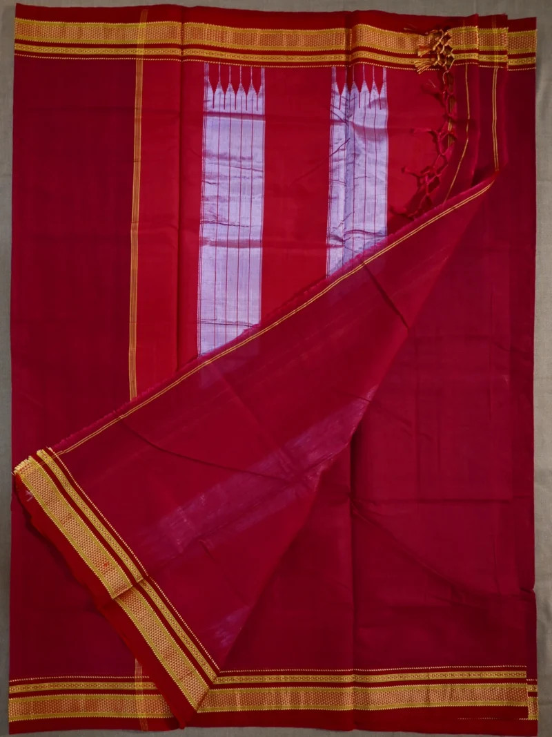 Blouse of red cotton Irkal saree with red border