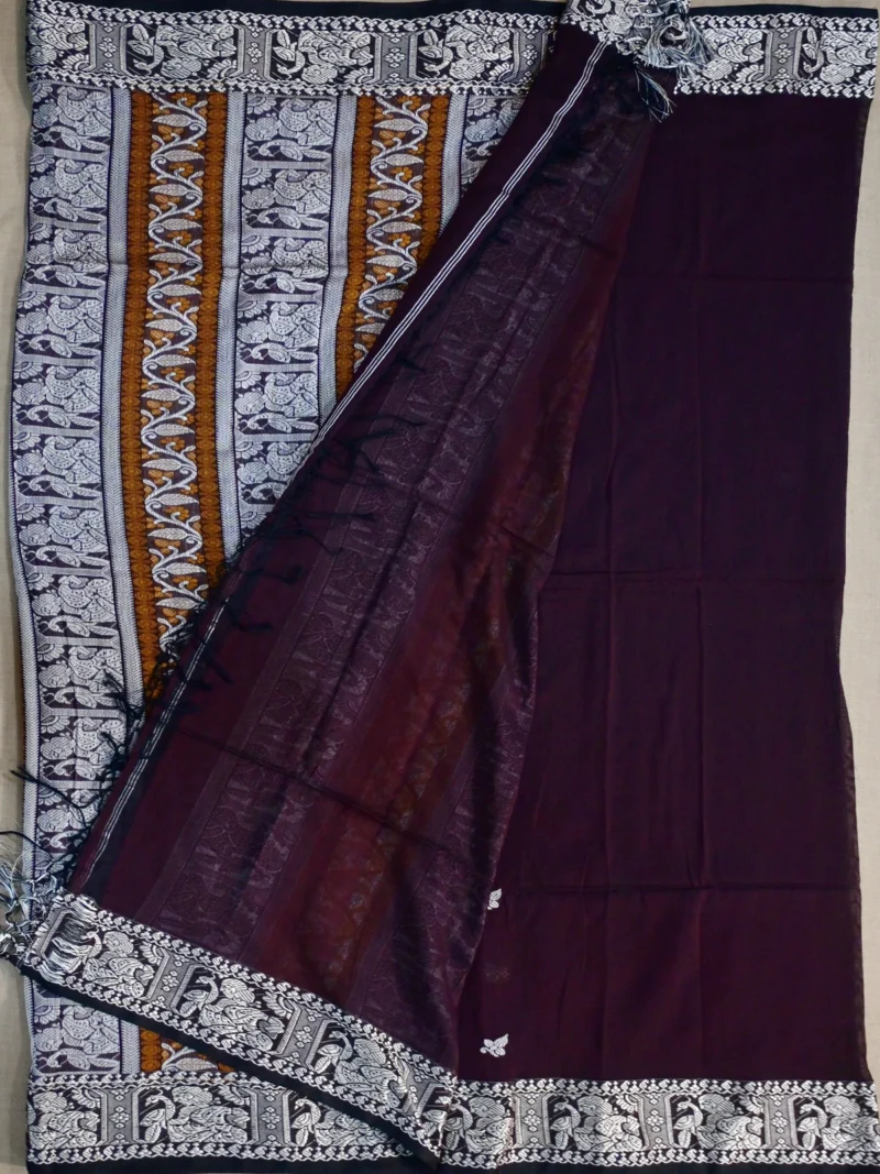 Blouse of dark brown cotton Baluchari saree.