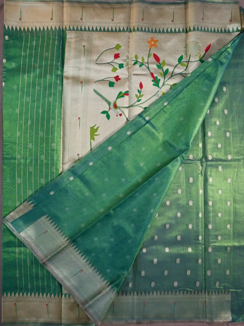 Blouse of green tissue Paithani saree