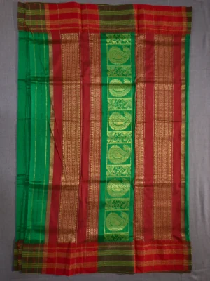 Pallu of green pure silk Narayan Peth saree.
