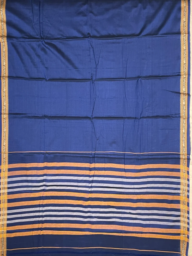 Pallu of navy blue cotton Narayan Peth saree