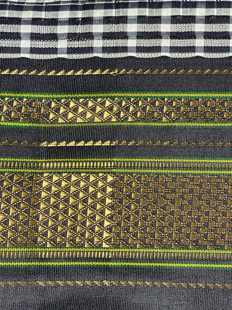 Border closeup of Black micro checks pure silk Ilkal saree