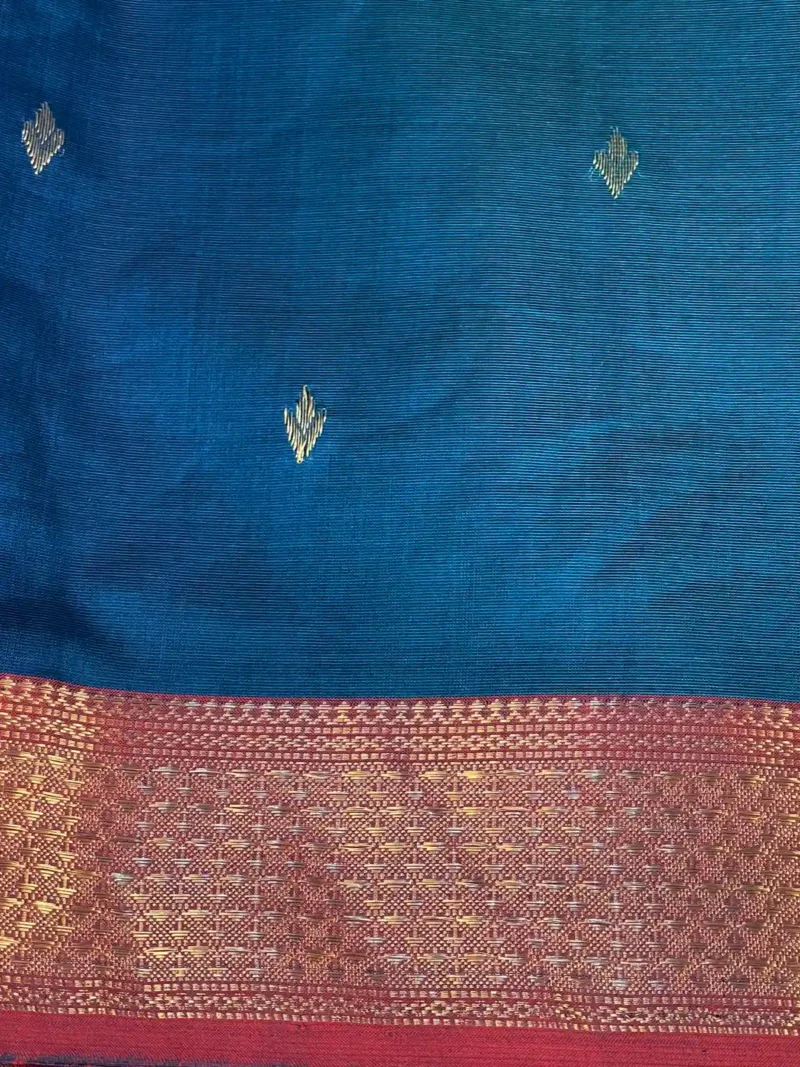 Border closeup of dark blue Shaded Maheshwari silk-cotton saree with butti
