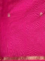 Border closeup of Fuchsia silk-cotton Maheshwari saree