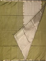 olive green-thread-lines-maheshwari-silk-cotton-blouse Blouse of olive green Maheshwari silk cotton saree with thread lines