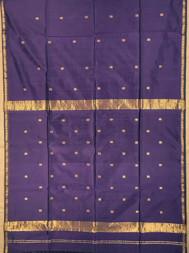 Pallu of Purple silk-cotton Maheshwari saree