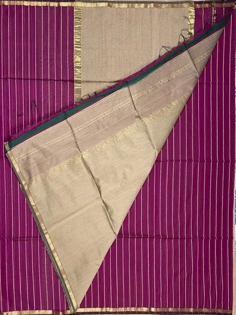 Blouse of purple Maheshwari silk cotton saree with thread lines