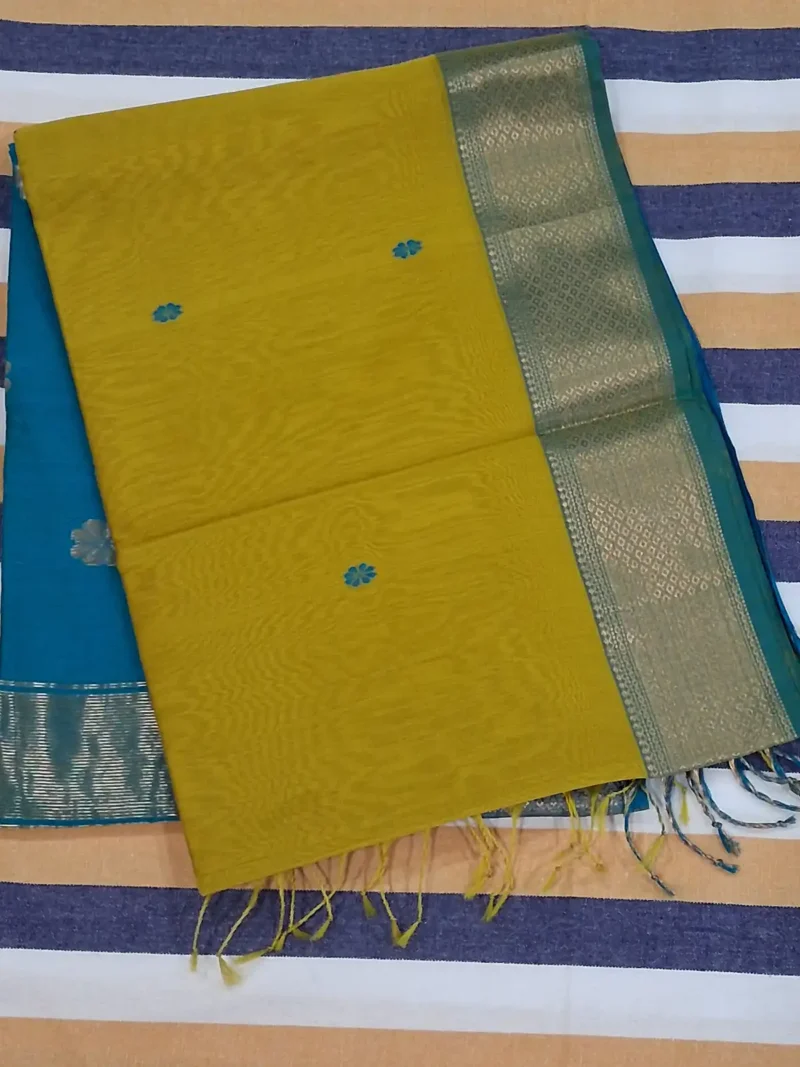 Mustard yellow silk-cotton Maheshwari saree with flower butti and contrast pallu